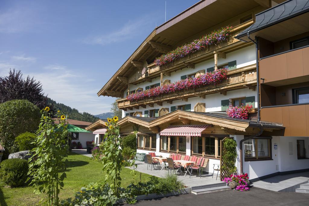 Fruehstueckspension Tannenhof Kirchberg in Tirol Luaran gambar